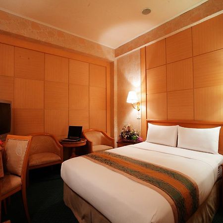 Da Shih Hotel Хуалянь Екстер'єр фото
