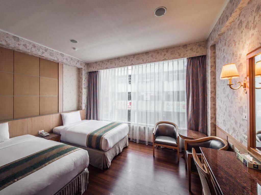 Da Shih Hotel Хуалянь Екстер'єр фото